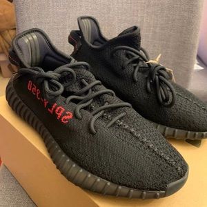 Yeezy 350 V2 men size 9.5